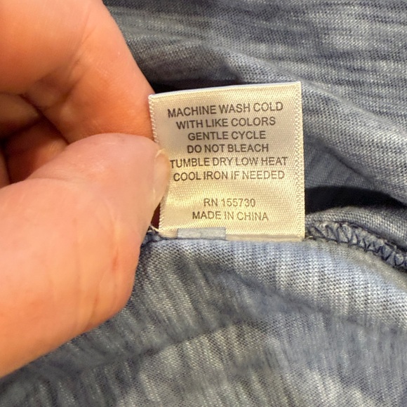 Jane and Delancey Heathered Blue Muscle Tee - Picture 8 of 8